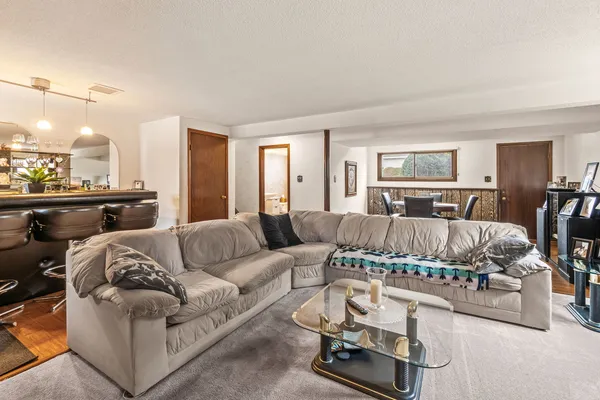 $494,900 | 501 South Cherry Street, Itasca, IL 60143