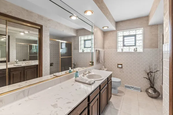 $494,900 | 501 South Cherry Street, Itasca, IL 60143