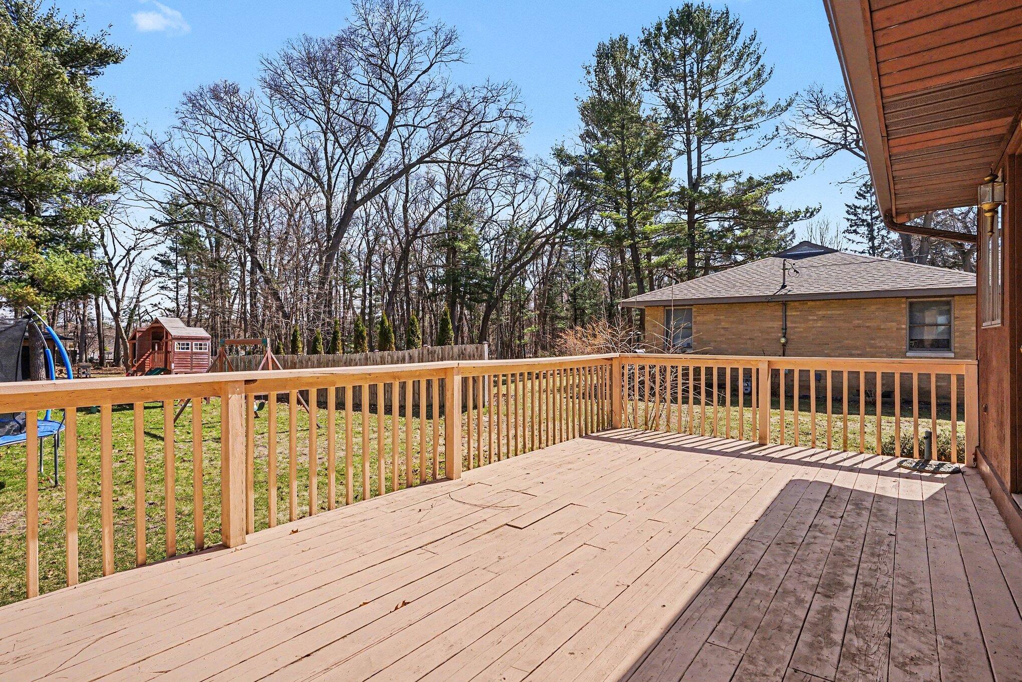110 South Fruitport Road Spring Lake, MI 49456 - Photo 24 of 28 024_file_5618