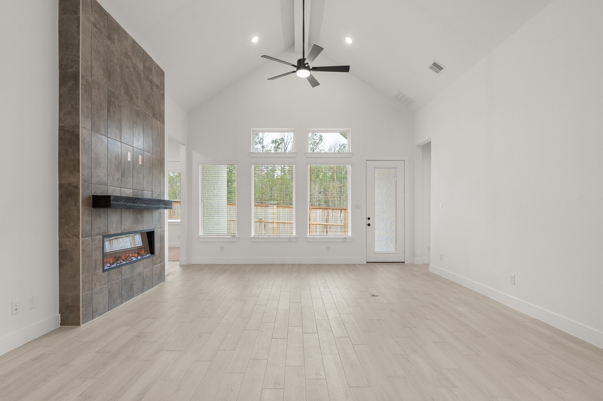 414 Lone Ranger Drive Montgomery, TX 77316 - Photo 10 of 41 Representative Photo