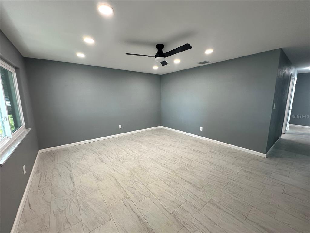 740 16th Avenue Southwest Largo, FL 33770 - Photo 3 of 18