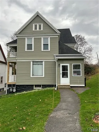 $1,700 | 309 Hamilton Street, Syracuse, NY 13204