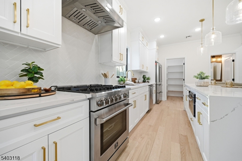 85 Kings Road Chatham, NJ 07928 - Photo 14 of 44