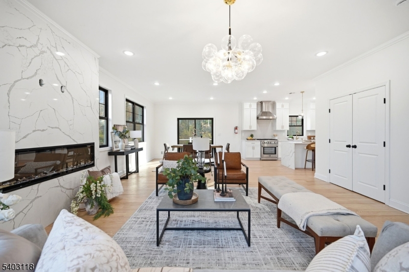 85 Kings Road Chatham, NJ 07928 - Photo 5 of 44