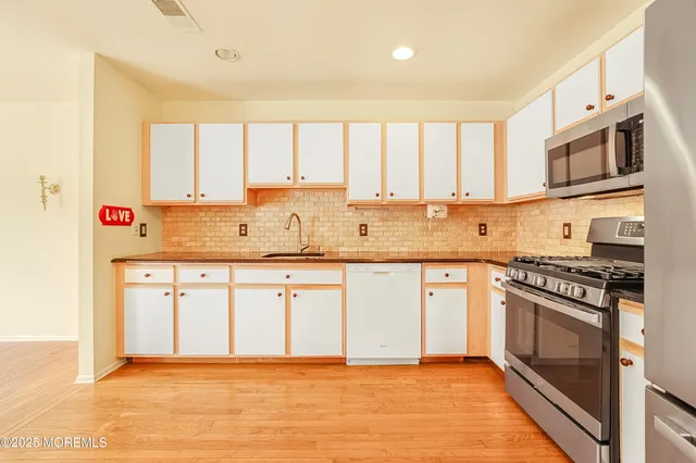 $550,000 | 384 Deuce Drive, Wall, NJ 07719