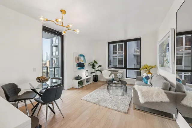 $725,000 | 160 1st Street, Unit 1013, Jersey City, NJ 07302