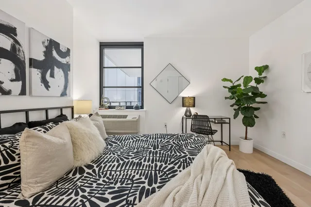 $725,000 | 160 1st Street, Unit 1013, Jersey City, NJ 07302