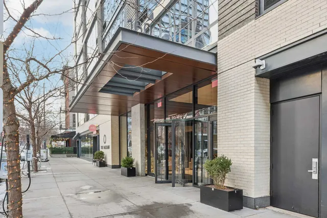 $725,000 | 160 1st Street, Unit 1013, Jersey City, NJ 07302