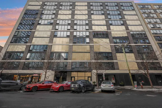 $725,000 | 160 1st Street, Unit 1013, Jersey City, NJ 07302