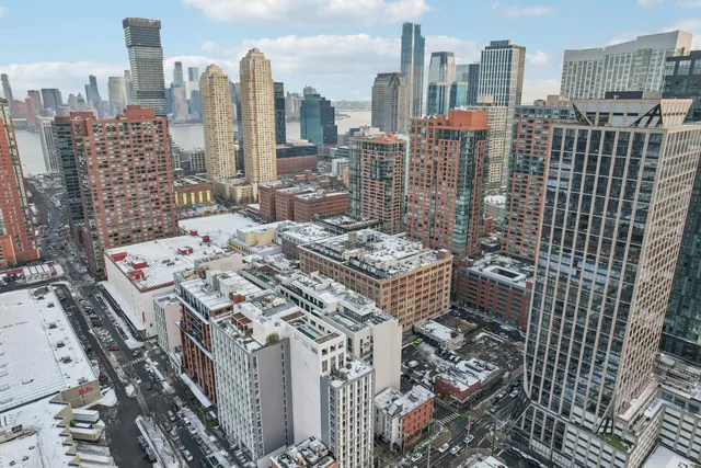 $725,000 | 160 1st Street, Unit 1013, Jersey City, NJ 07302