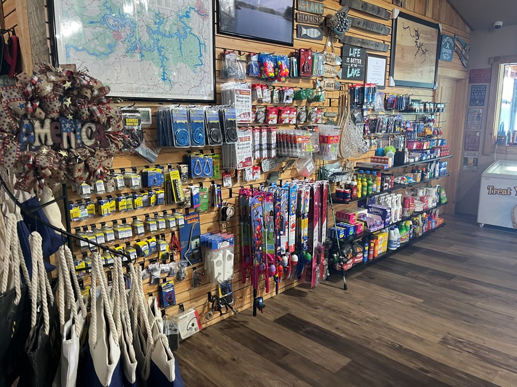 500 B-5 Marina Road, Unit B5 Murphy, NC 28906 - Photo 57 of 62 THE STORE