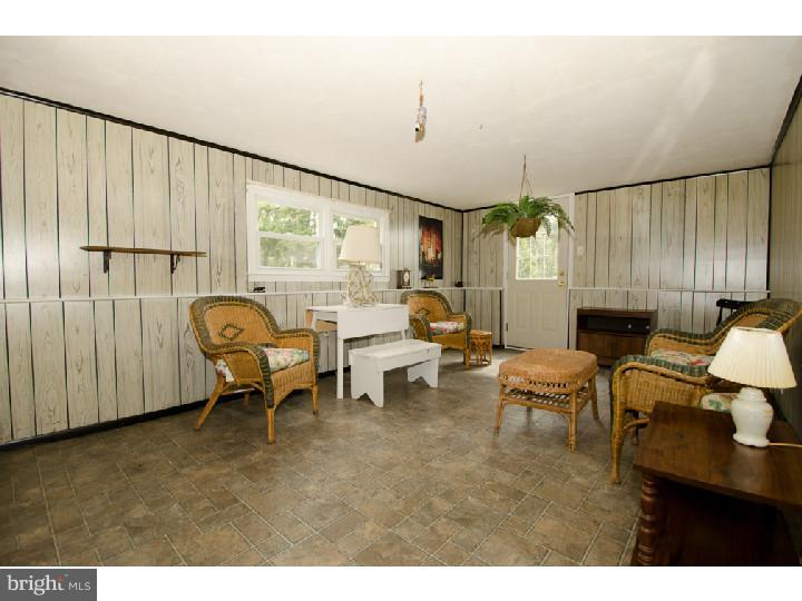71 Arbor Road Churchville, PA 18966 - Photo 9 of 25 Family Room