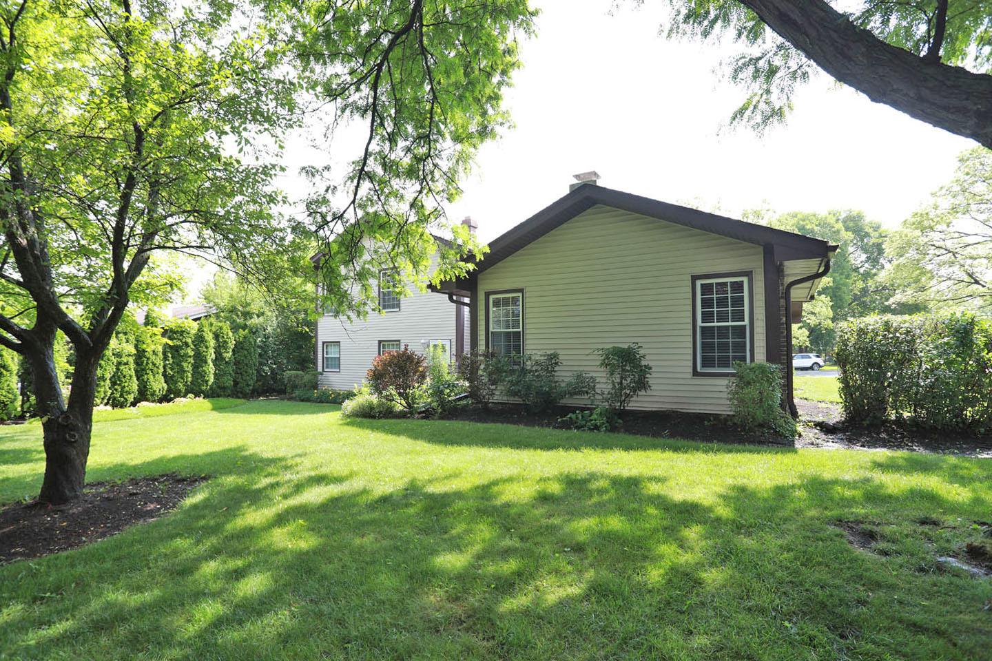 1324 Chartwell Road Schaumburg, IL 60169 - Photo 32 of 36