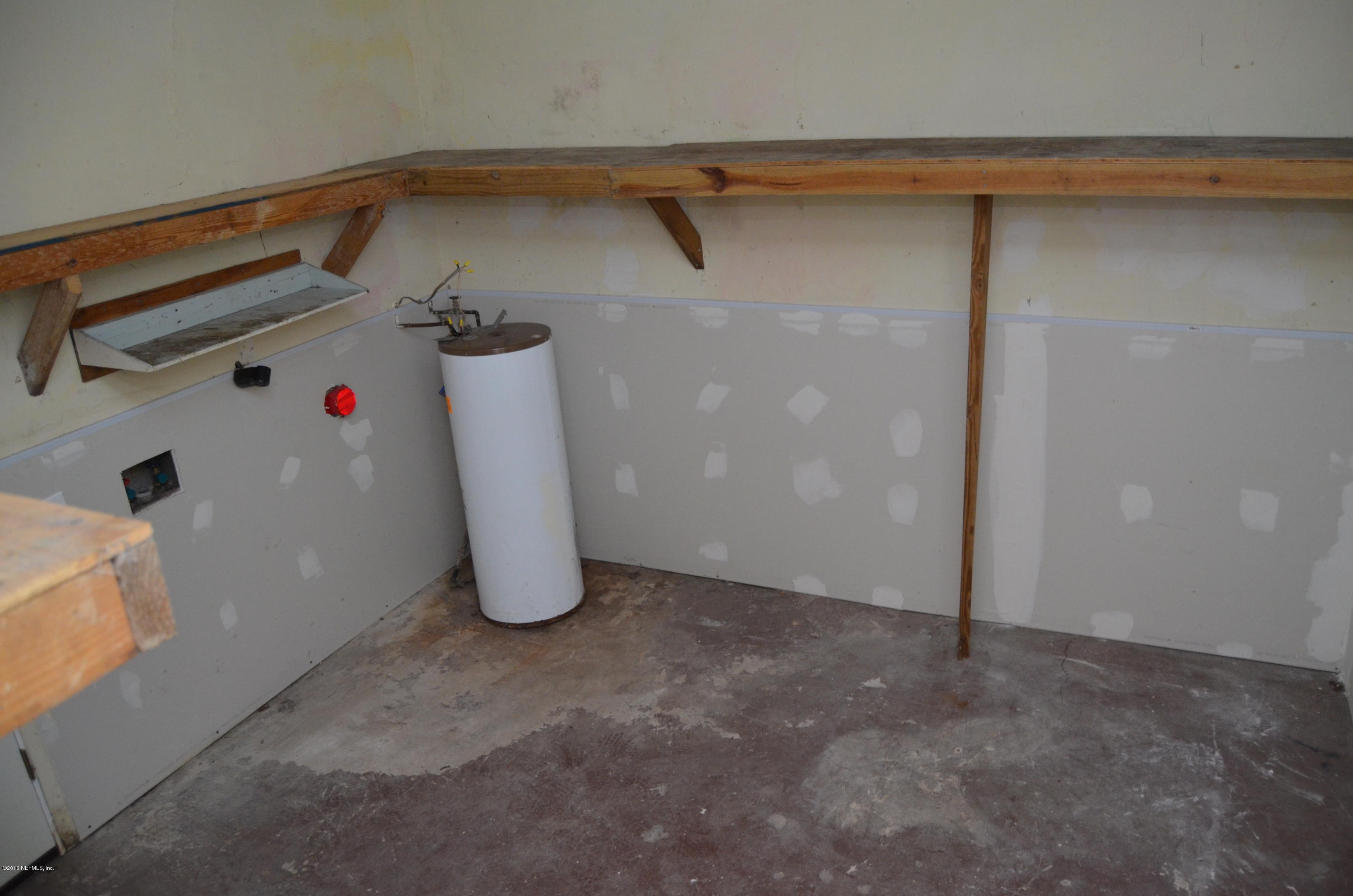 96633 Chester Road Yulee, FL 32097 - Photo 16 of 17 a view of utility room