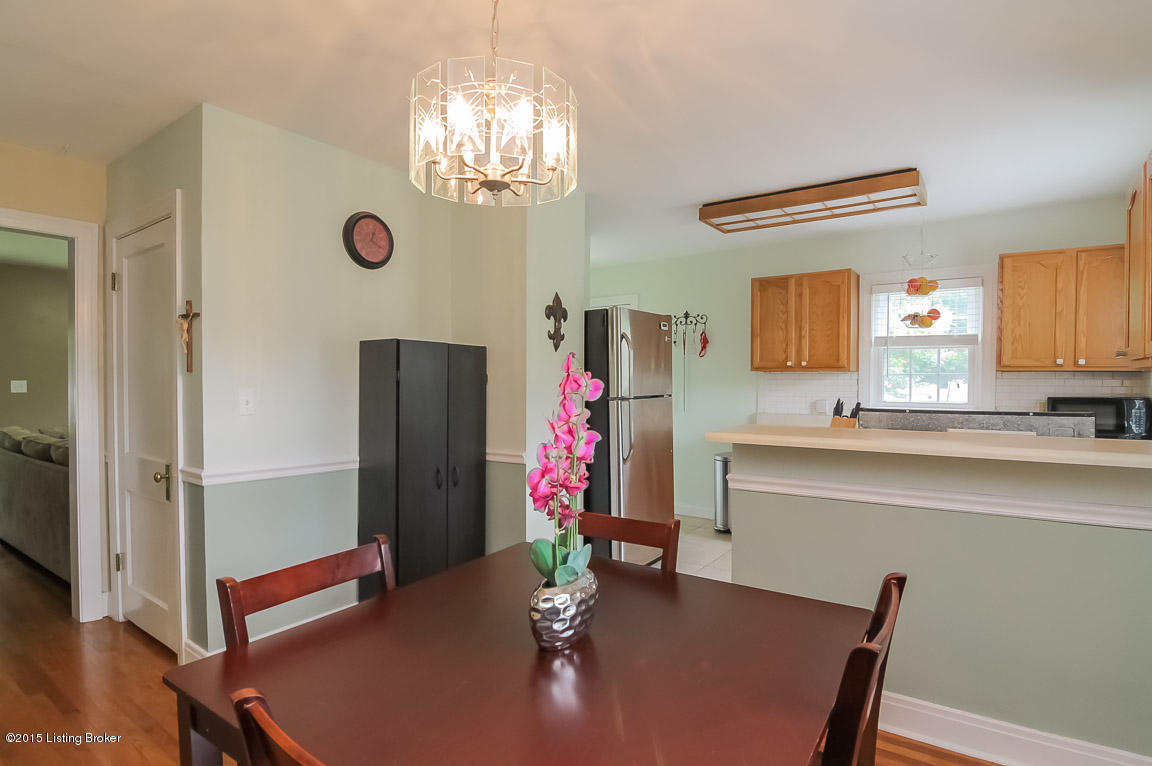 4026 Gloucester Road Louisville, KY 40207 - Photo 15 of 64 13