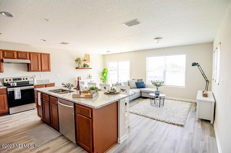 9157 Western Way, Unit 3 Jacksonville, FL 32256 - Photo 4 of 11 Screenshot 2023-08-30 124038
