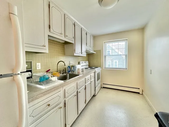 $2,300 | 1 Wyman Street, Unit 5, Arlington, MA 02474