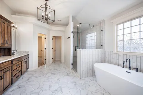 $565,000 | 17720 Northwest 130th Terrace, Platte City, MO 64079