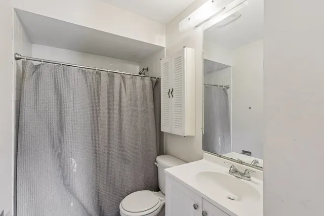 $169,000 | 7344 Country Creek Way, Unit 8, Downers Grove, IL 60516