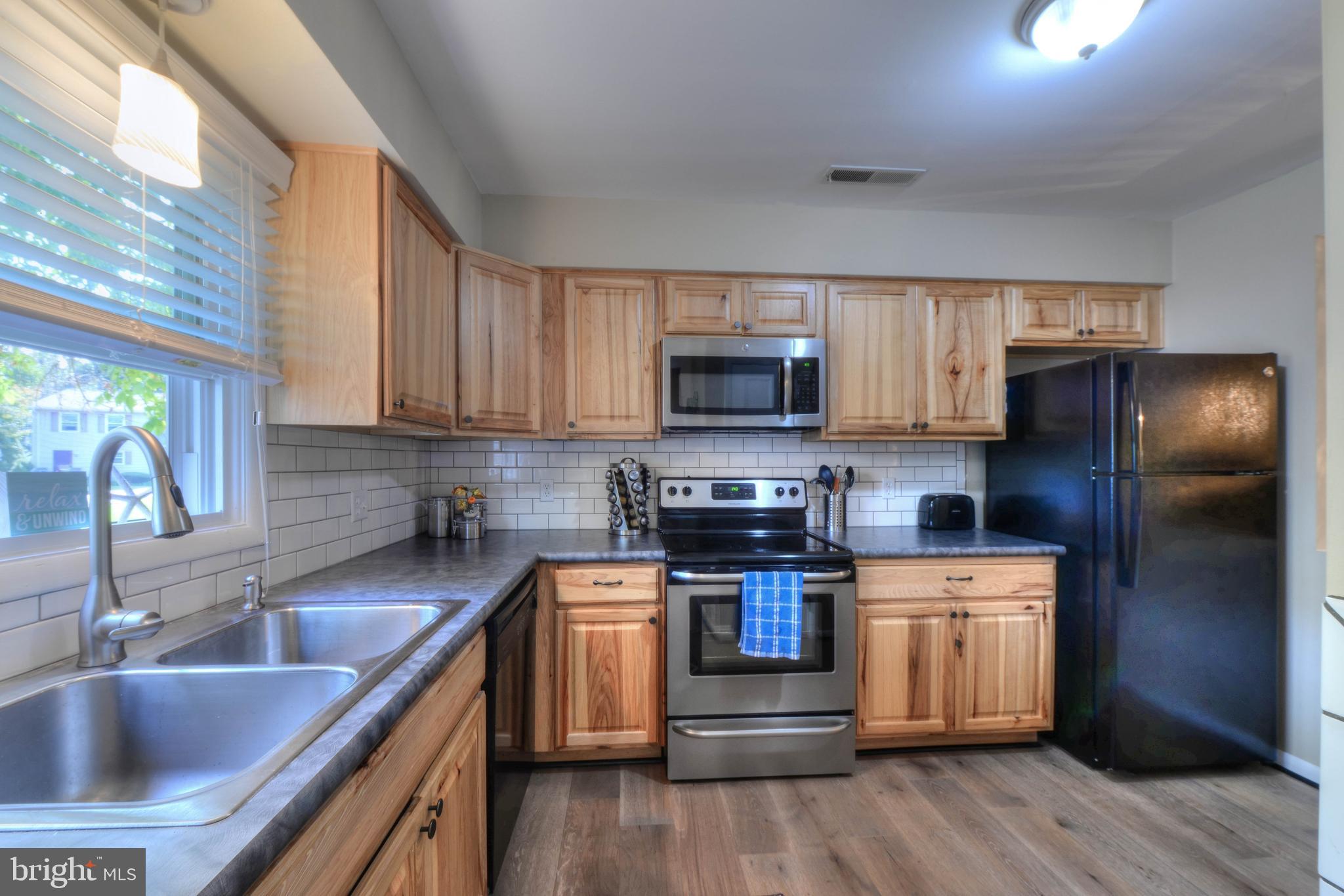 37285 Martin Street, Unit 27 Rehoboth Beach, DE 19971 - Photo 3 of 23