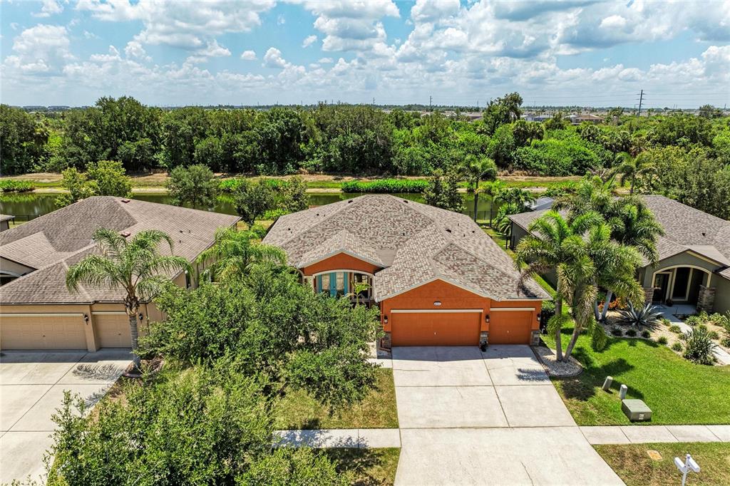 316 Star Shell Drive Apollo Beach, FL 33572 - Photo 2 of 57