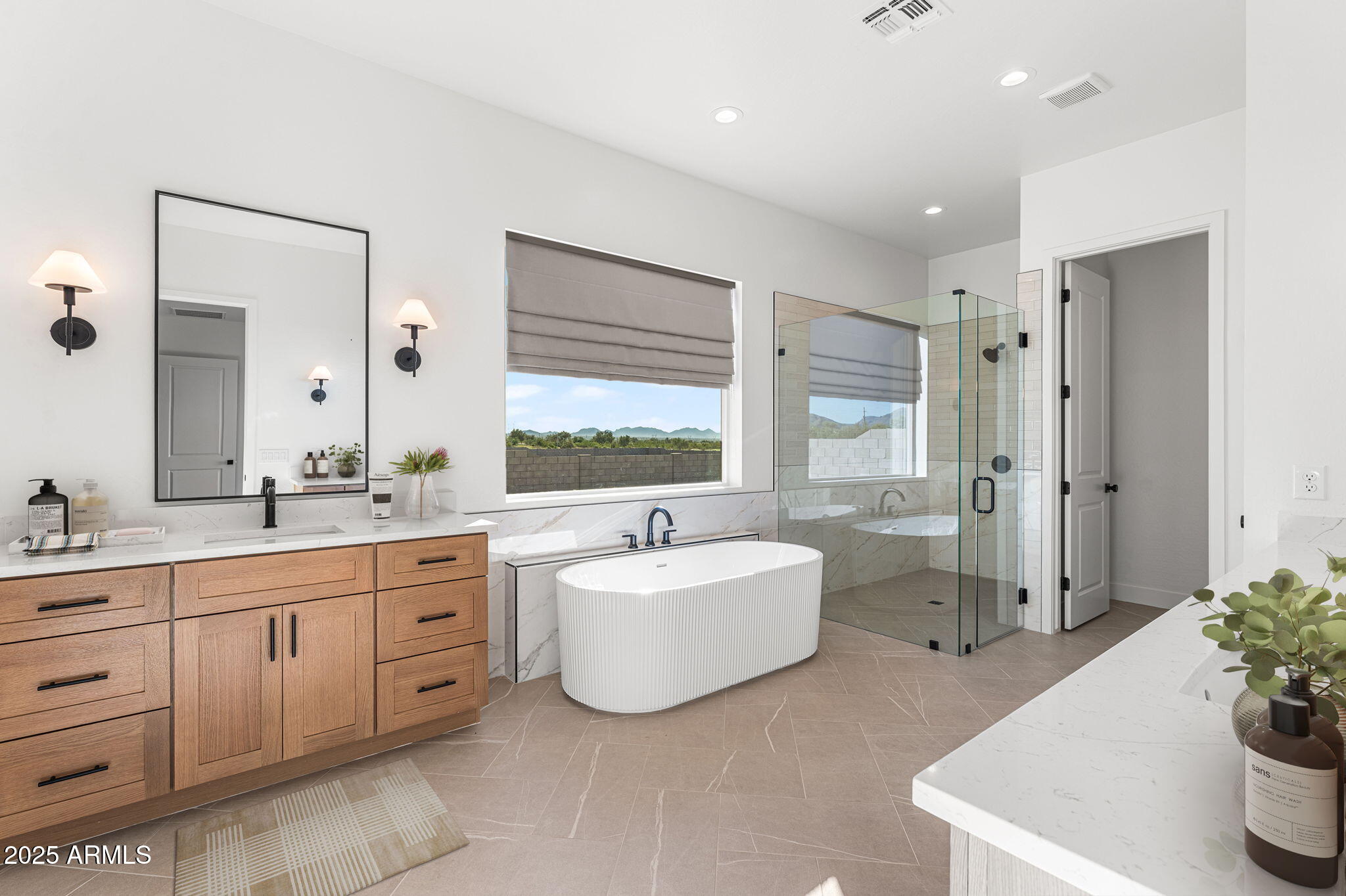 1951 West Long Rifle Road Phoenix, AZ 85086 - Photo 16 of 33 Primary Bathroom