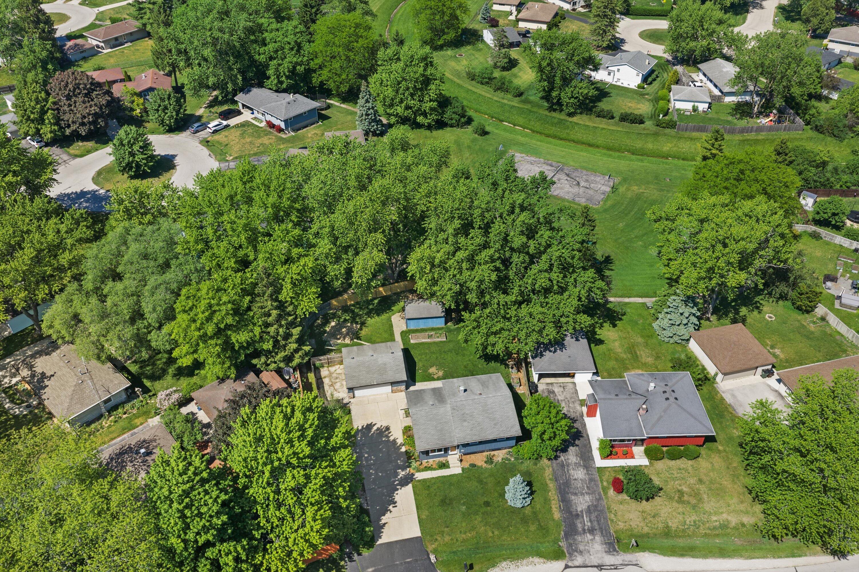 2510 Bittersweet Court Caledonia, WI 53402 - Photo 25 of 29 28-DJI_20260527150302_0066_D