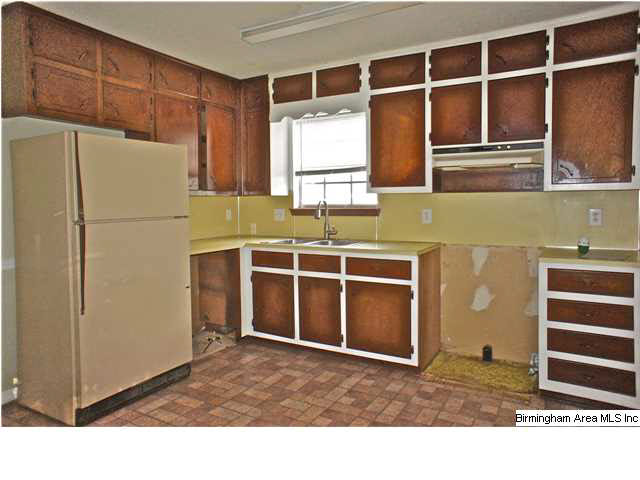 5421 Faucett Road Pinson, AL 35126 - Photo 4 of 32