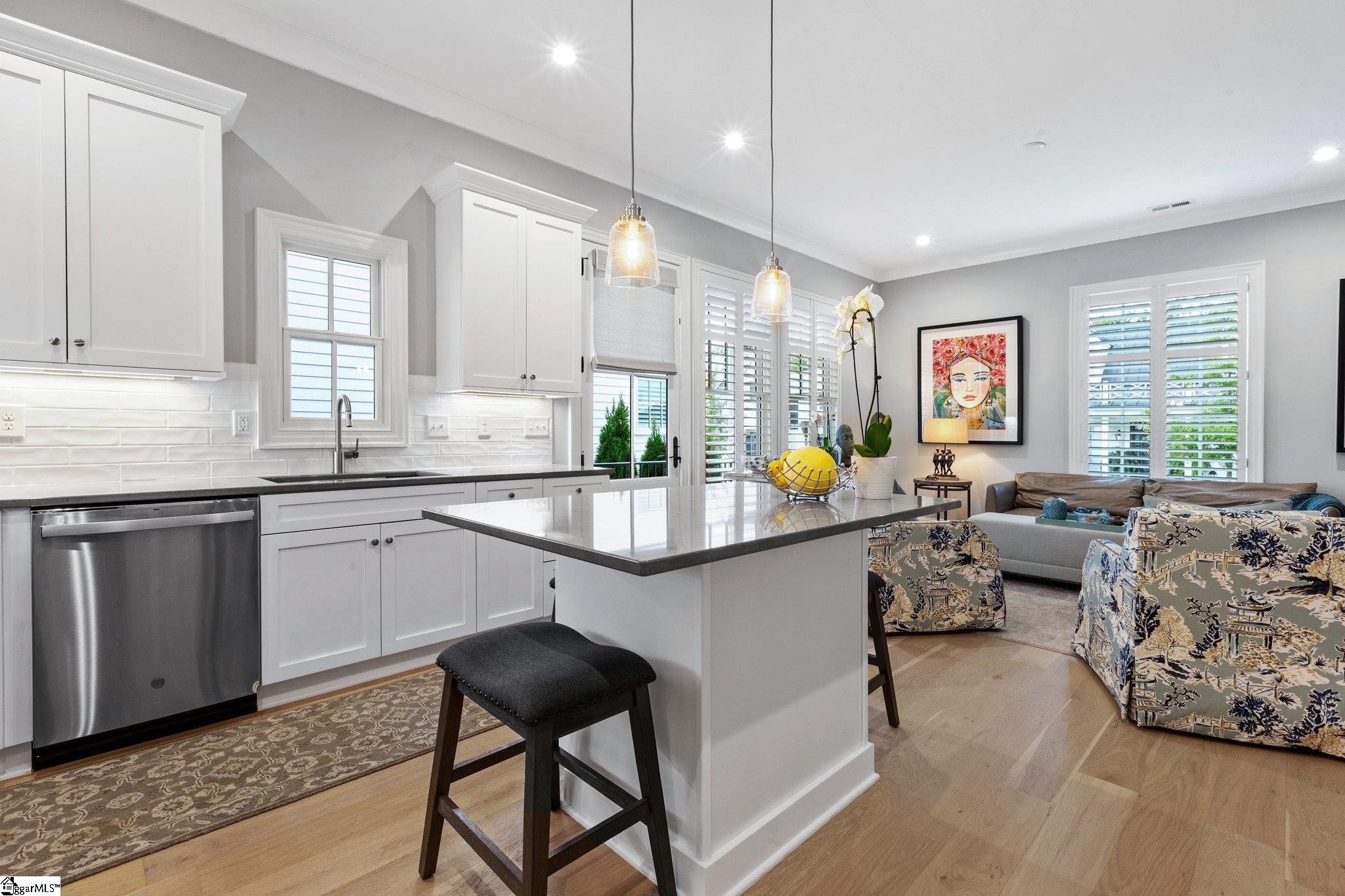 205 Bowman Road Greenville, SC 29615 - Photo 11 of 41