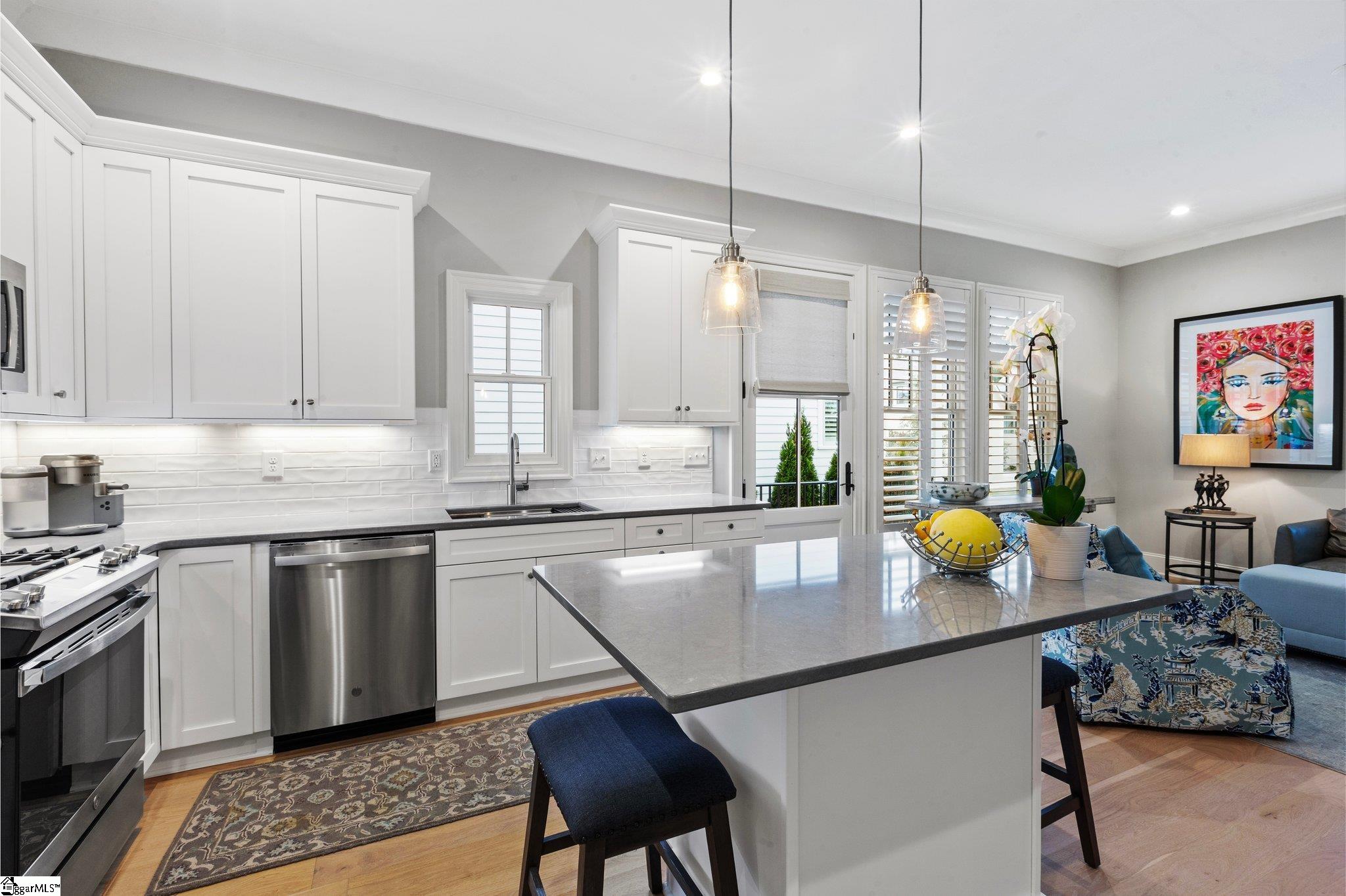 205 Bowman Road Greenville, SC 29615 - Photo 12 of 41