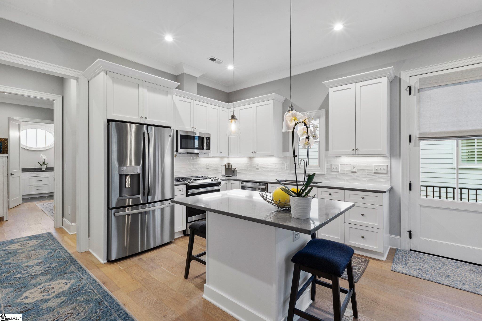 205 Bowman Road Greenville, SC 29615 - Photo 15 of 41