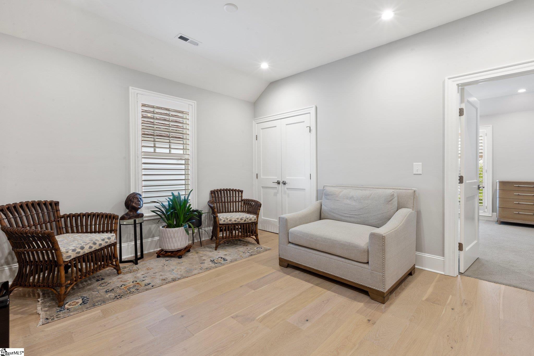 205 Bowman Road Greenville, SC 29615 - Photo 29 of 41