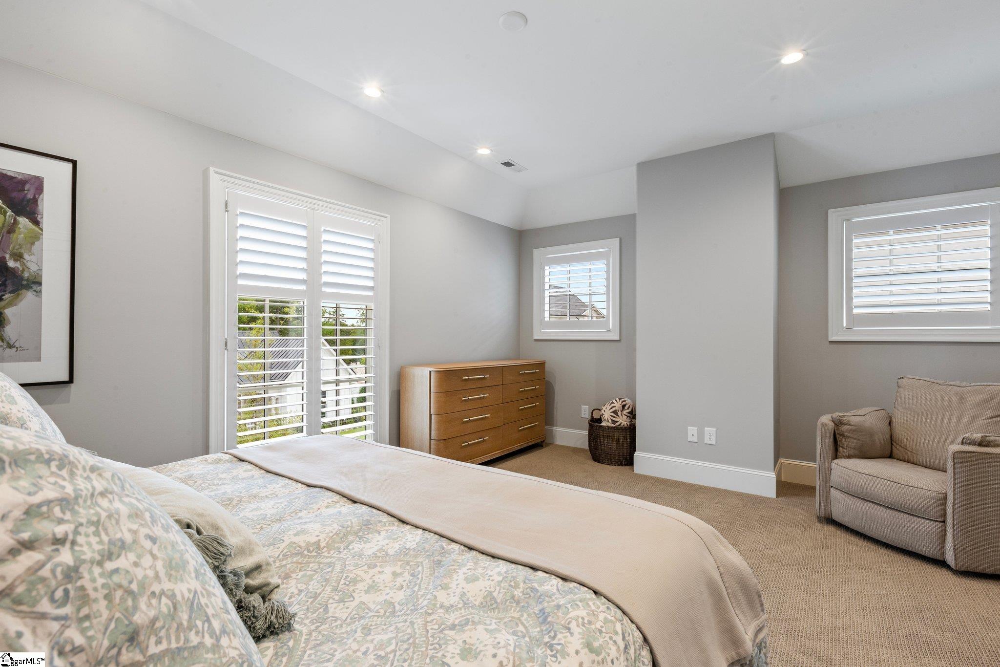 205 Bowman Road Greenville, SC 29615 - Photo 33 of 41