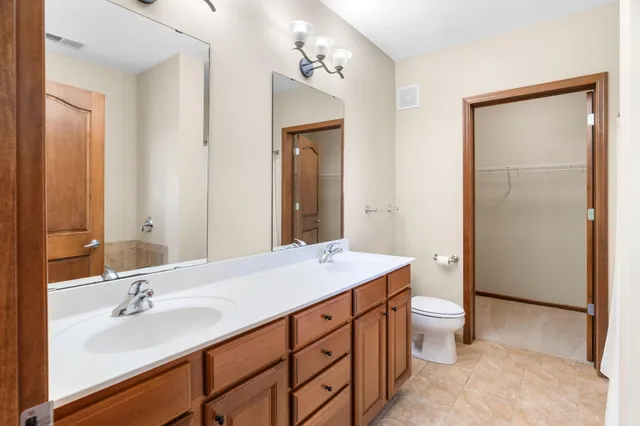 $519,000 | 4100 Spring Street, Unit 211, Spring Park, MN 55384