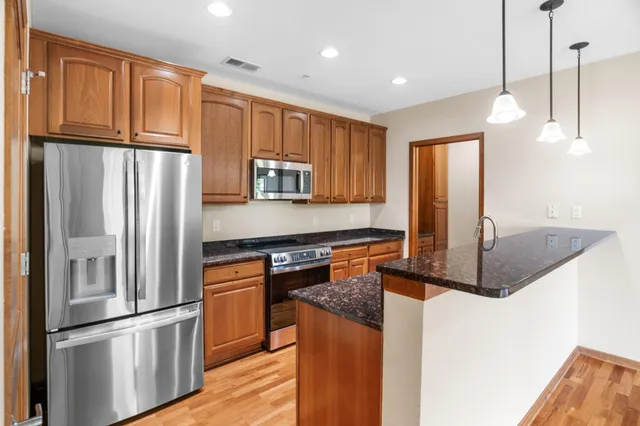 $519,000 | 4100 Spring Street, Unit 211, Spring Park, MN 55384