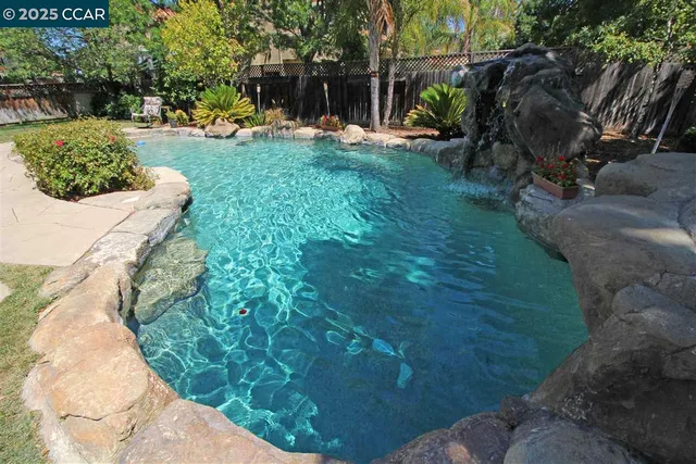 $975,000 | 1162 Seabreeze Court, Brentwood, CA 94513