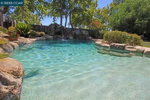 $975,000 | 1162 Seabreeze Court, Brentwood, CA 94513