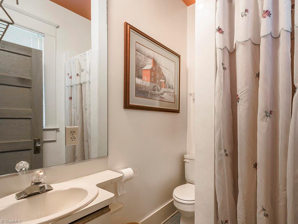 1001 Johnson Street High Point, NC 27262 - Photo 20 of 30 Gallery Image 20