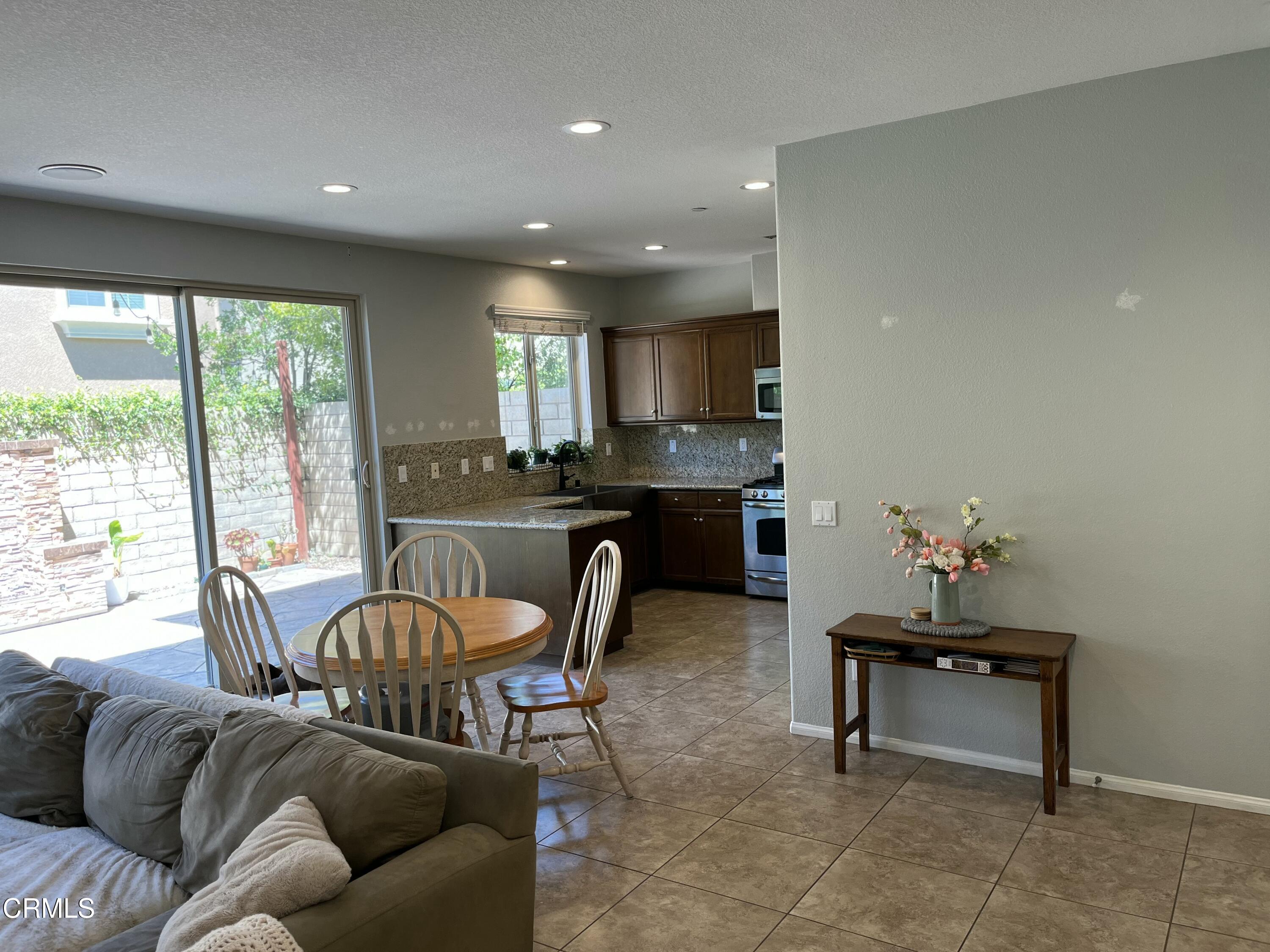 6809 Simmons Way Moorpark, CA 93021 - Photo 24 of 69 IMG_1221
