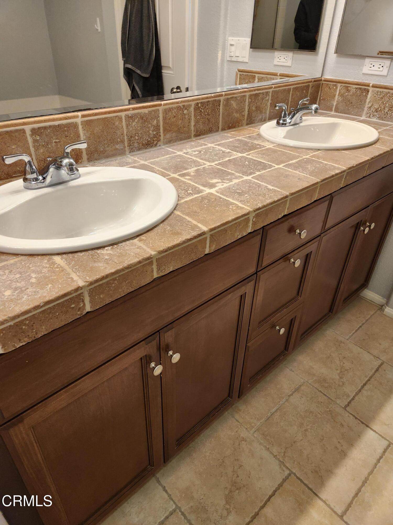 6809 Simmons Way Moorpark, CA 93021 - Photo 42 of 69 20250331_134628