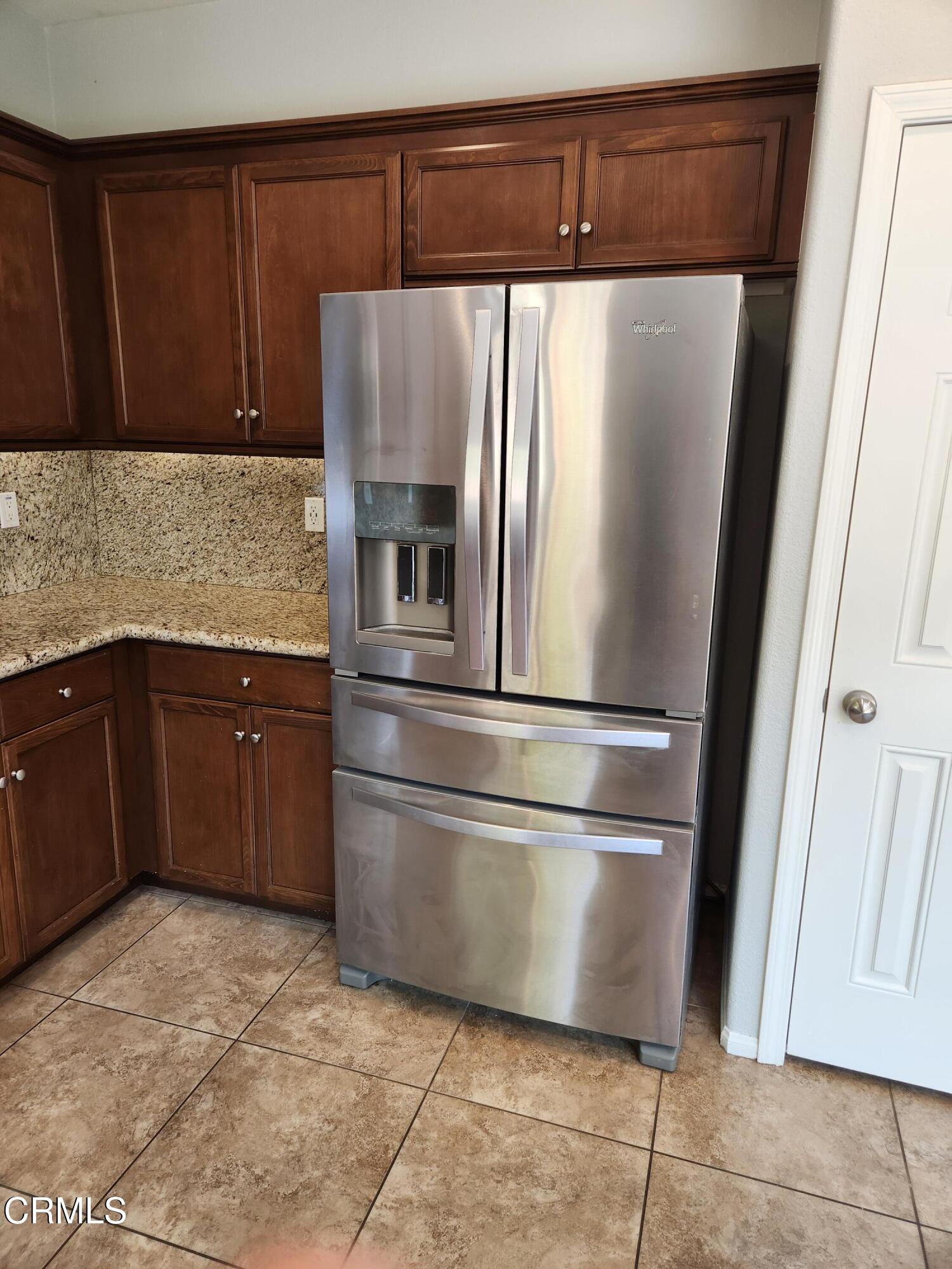 6809 Simmons Way Moorpark, CA 93021 - Photo 5 of 69 20250331_133809