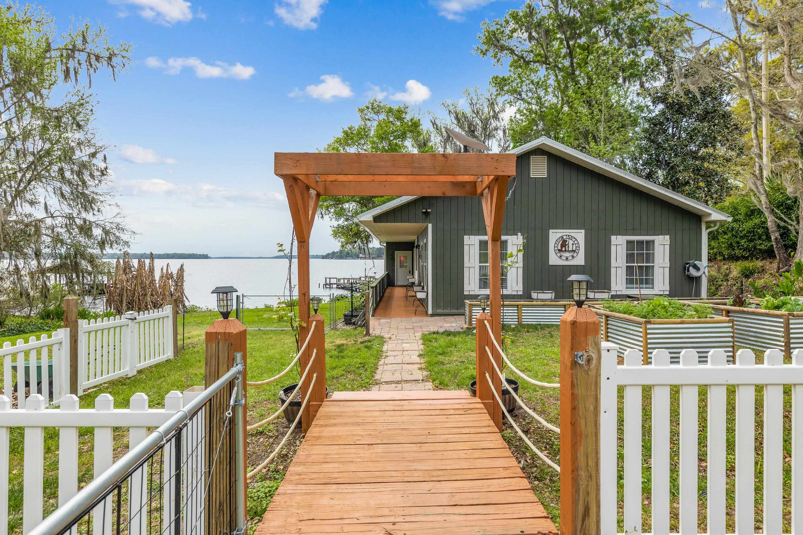 2790 Lakeview Point Road Quincy, FL 32351 - Photo 3 of 34