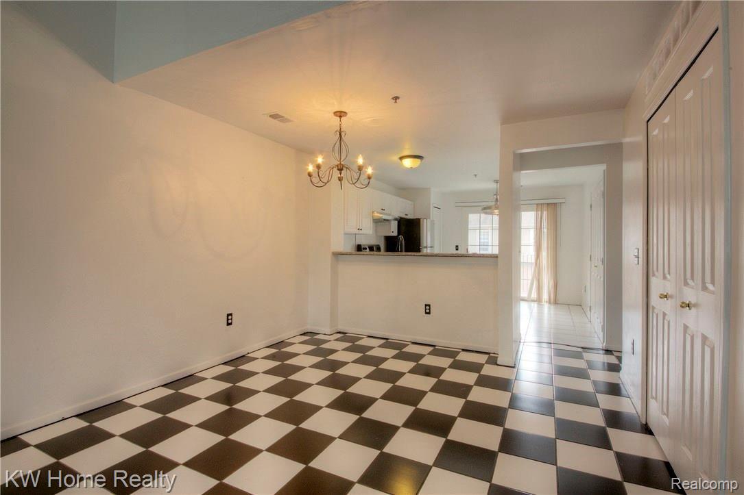 20063 Rodeo Court Southfield, MI 48075 - Photo 11 of 51 930A4299_300_301.jpg