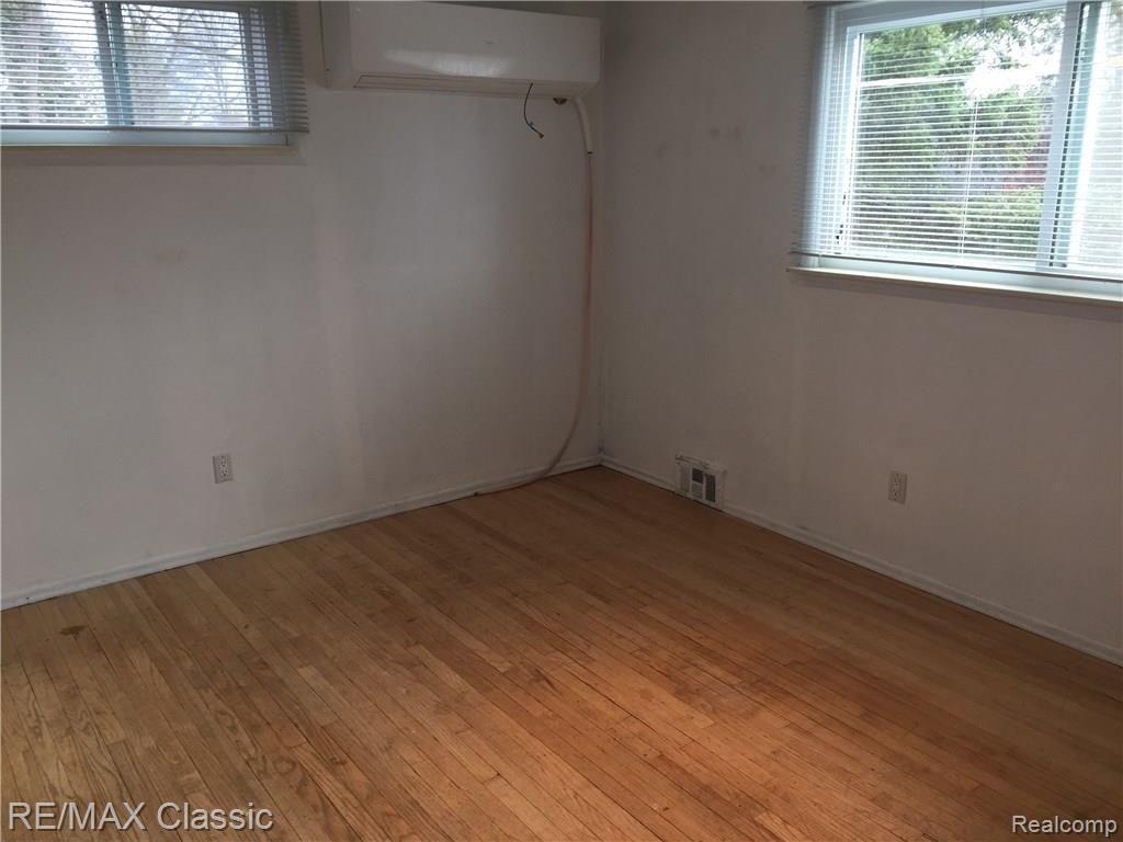 30012 Briarton Street Farmington, MI 48331 - Photo 44 of 48