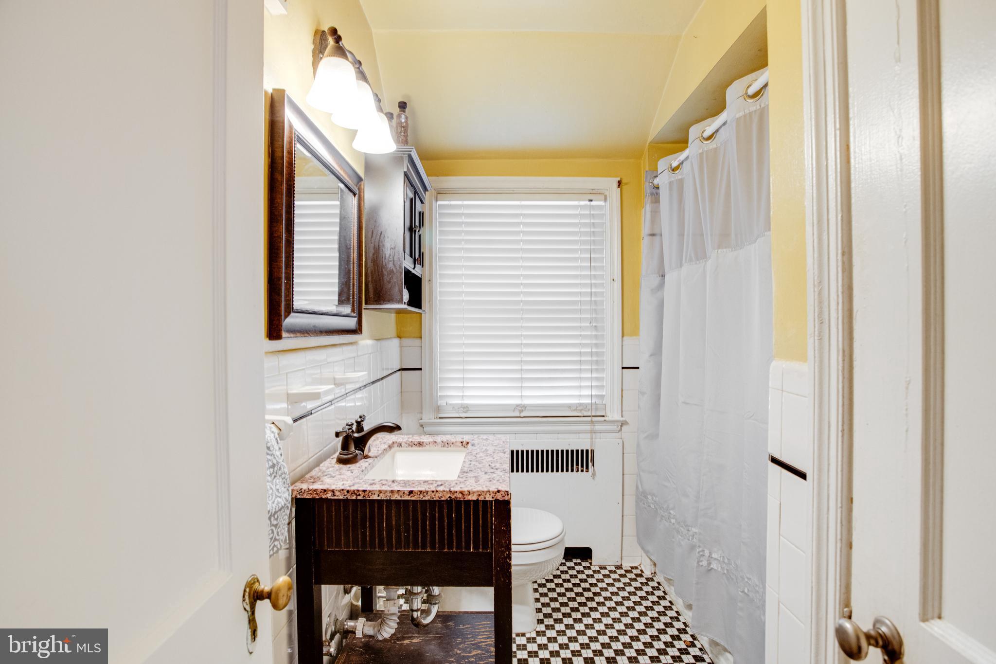 4210 Kelway Road Baltimore, MD 21218 - Photo 17 of 30 Full Bath