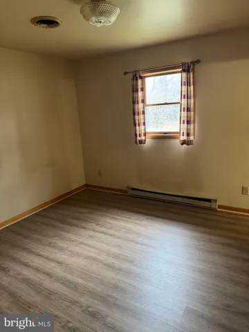 $1,200 | 60 Edgelea Drive, Chambersburg, PA 17201