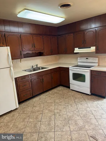 $1,200 | 60 Edgelea Drive, Chambersburg, PA 17201