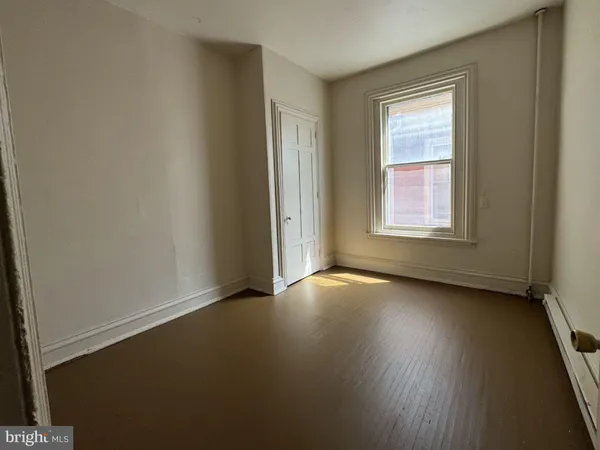 $1,500 | 554 East High Street, Pottstown, PA 19464