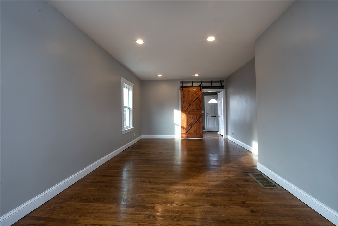 37 Windsor Road Pawtucket, RI 02861 - Photo 13 of 37