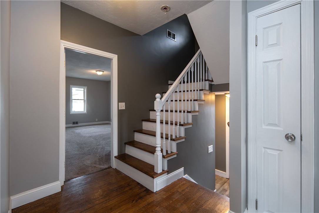 37 Windsor Road Pawtucket, RI 02861 - Photo 18 of 37